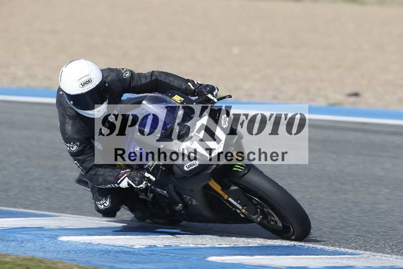 /Archiv-2024/02 29.01.-02.02.2024 Moto Center Thun Jerez/Gruppe schwarz-black/177